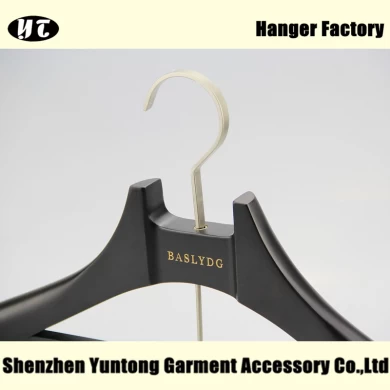Unique design black wood coat hanger China hanger supplier[MTW-013]
