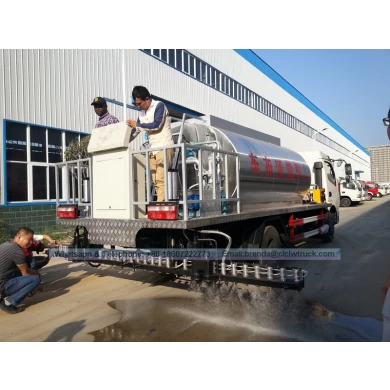 Chine Dongfeng Minin Bitumen Truck, camion-citerne de bitume