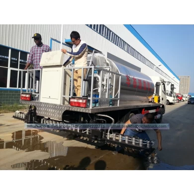 Chine Dongfeng Minin Bitumen Truck, camion-citerne de bitume