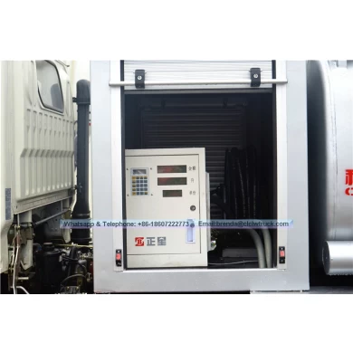 Dongfeng 4x2 pequeña 5000L camión cisterna de combustible