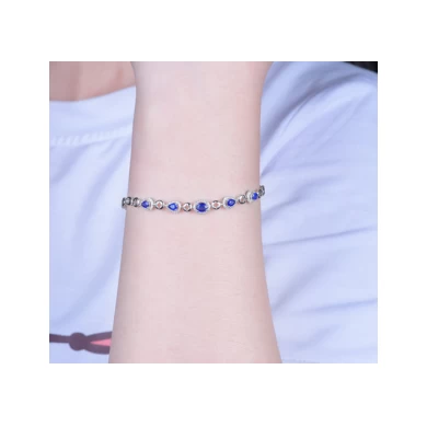 China Manufacturer 18K White Gold Sapphire Diamonds Bracelet for Woman