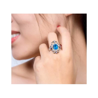 China Manufacturer 925 Sterling Silver Created Rainbow Topaz Statement Ring for Women