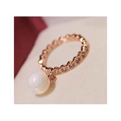 China Supplier Pearl Copper Alloy Rings Design For Women Christmas Gift