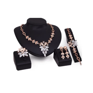 Elegant Zinc Alloy Gold Plating Jewelry Set for Women