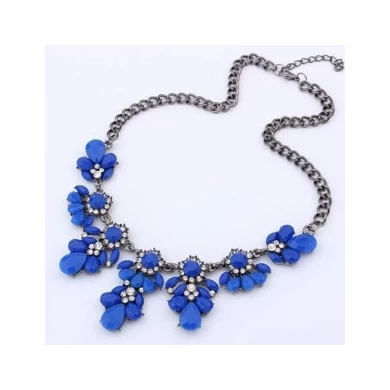 Flower Necklace Fresh Sweet Lady Neck Short Alloy Chain Accessory Birthday Anniversary Gifts for Women Mom Wife