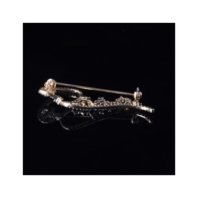 Gold Plated Christmas Diamond Christmas Brooch Wholesale Fashion Jewelry OEM Factory