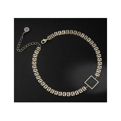 High Quality Fashion Artificial Stone Gold Short Necklace for Woman
