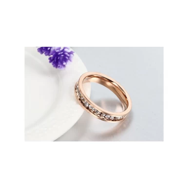 Hot Selling Wedding Pave Crystal Stainless Steel 18K Rose Gold Fashion Rings for Wemen