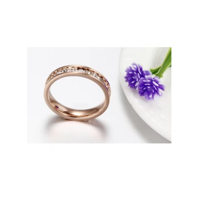 Hot Selling Wedding Pave Crystal Stainless Steel 18K Rose Gold Fashion Rings for Wemen
