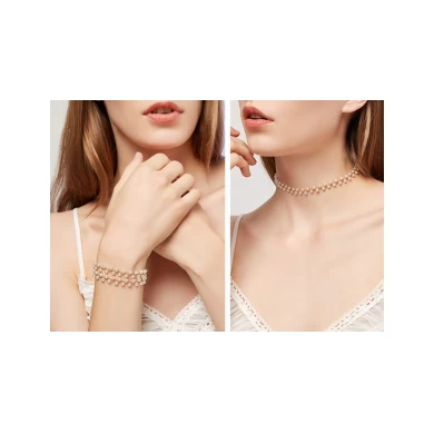 Professional Manufacturer Zinc Alloy Gold Artificial Pearl Short Necklace for Woman