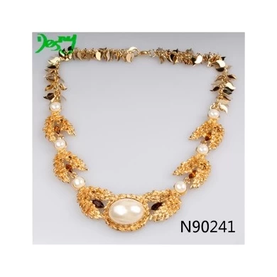 fashion pearl brand rhinestone gold leaf necklace N90241