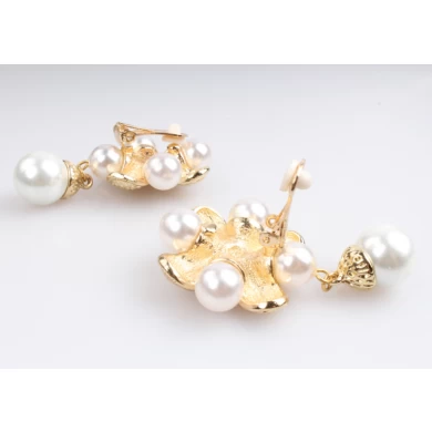 2018 Fashion Women Stud Peal Earring Gold Earring  For Women Classic