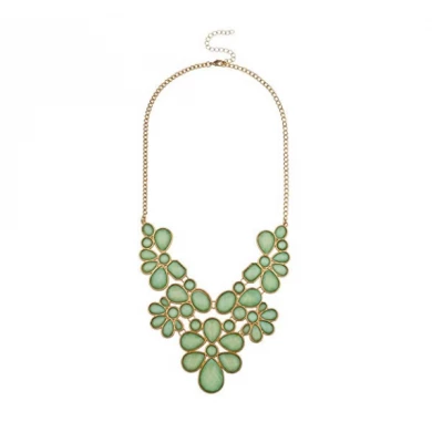 2018 Top Sales Fashion Accessories Womens Flower Bib Chunky Sweater Statement Necklace