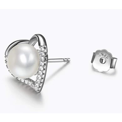925 Sterling Silver Heart shaped  Earrings with Diamonds and Pearls for Woman