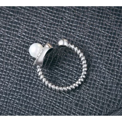 China Supplier single pearl black silver adjustable classic ring for girls