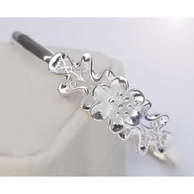 Fashion Sliver Bracelet with Carve Flower for Woman Gift