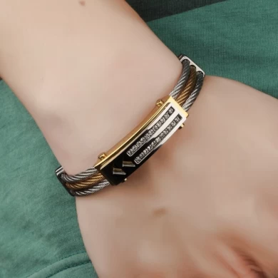 Pulsera de moda fabricante al por mayor de los hombres de acero inoxidable brazaletes de titanio joyería de oro, brazaletes de alambre triple pulseras para hombres con diamantes de imitación