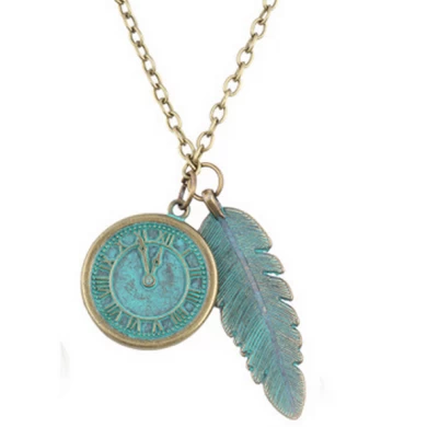 Gold Alloy Vintage Style Leaf Clock Shape Pendant Necklace Wholesale