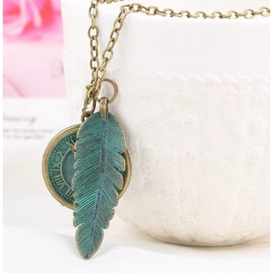 Gold Alloy Vintage Style Leaf Clock Shape Pendant Necklace Wholesale