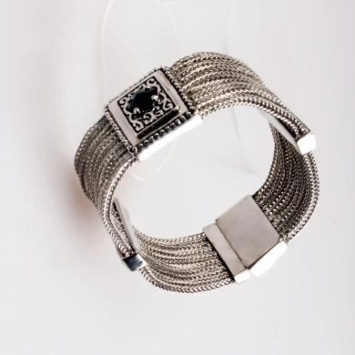 High quality women fashion silver bangle rhodium silver plated jewelry handmade jewelry wholesale Silver charm bracelet manufacturer china