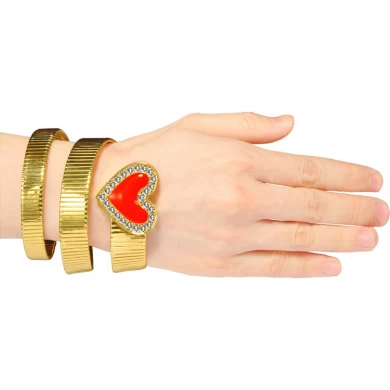 New Spiral Bracelet Fashion Gold Plated Earrings Fashion Accessories schön mit Charme Heart New Model Bangles