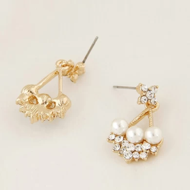 Neue Boutique Runde Perle Fan Ohrringe Strass Damen Schmuck Mode Ohrringe
