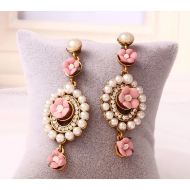 Palace retro temperament earrings Europe and the United States new sea Amoy soft pottery environmental water droplets alloy pearl gold studs earrings