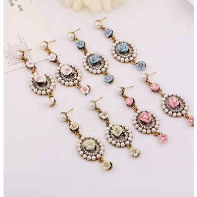 Palace retro temperament earrings Europe and the United States new sea Amoy soft pottery environmental water droplets alloy pearl gold studs earrings