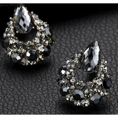 Retro European Style Zinc Alloy Stud Earrings Manufacturer in China