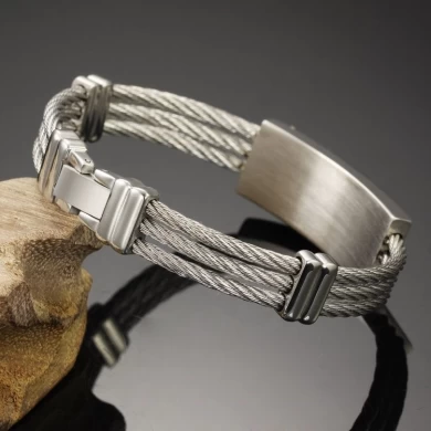 Fashion Men's Edelstahl Titan Bracelets Wholesale Golden Jewelry, Charm Triple Draht Bangles für Menschen mit Metal Cross Schnalle