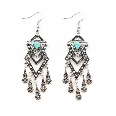 Großhandel Top-Design-Ohrring, Alloy Fancy Hooked Ohrringe für Girls Fashion Jewelry Design Antique Ohrringe für Frauen