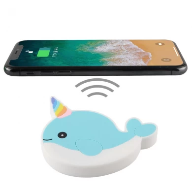 Dostosowana bezprzewodowa podkładka ładująca 2D PVC w kształcie wieloryba Kompatybilna ze smartfonami