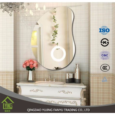 China mirrror fábrica tamaño personalizado LED iluminado pared baño espejos montados