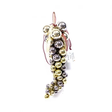 Attractive Good Quality Christmas Hanging Ball In Grape Shape