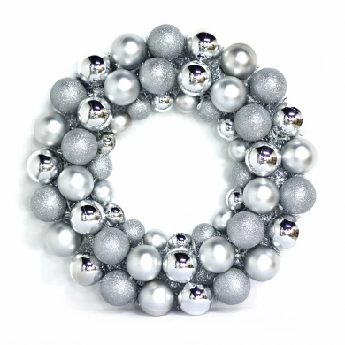 Inexpensive Hot Selling Plastic Christmas Ball Wreath