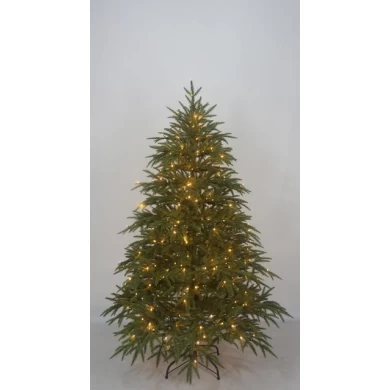 Wholesale artificial metal fram led PE&PVC christmas tree for decor
