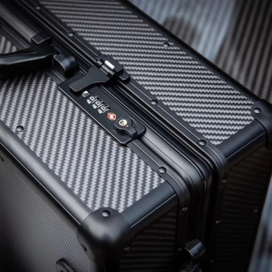 factory supply 100% real carbon fiber trolley luggage suitcase
