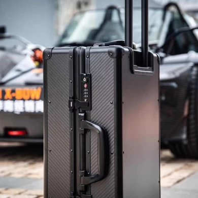 2019 factory supply 100% real carbon fiber trolley luggage suitcase