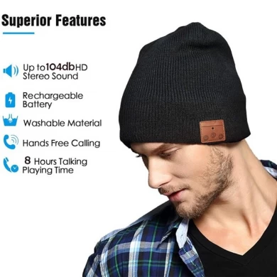 Warm beanie hat with Bluetooth 5.0 enjoying hand-free calling and Hi-Fi sound