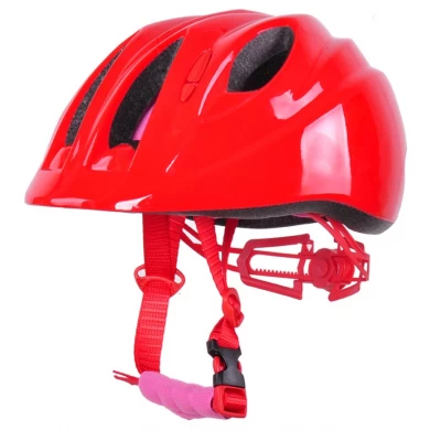 背面に導いたバイクのヘルメット、AU-C04での自転車ライトヘルメット