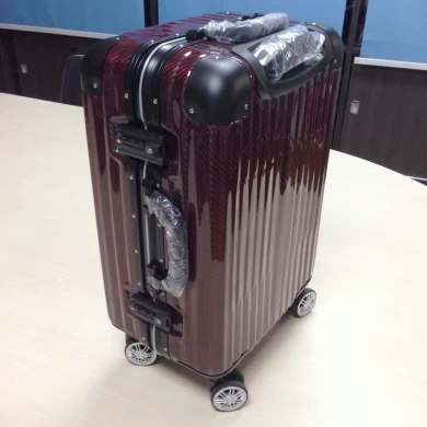 オートクレーブプロセスにおける炭素繊維のスーツケース