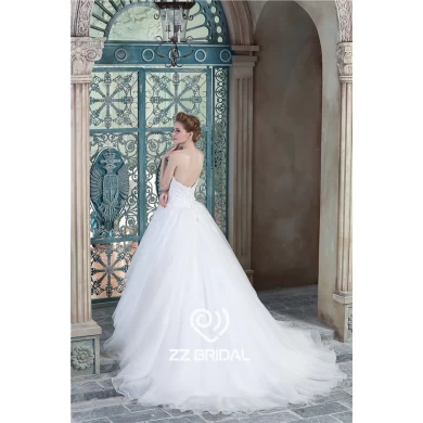 Fancy beaded sweetheart neckline lace appliqued chapel train wedding gown factory