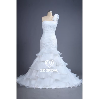 Latest style one-shoulder ruffled beaded organza layered mermaid wedding dress China