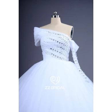  Luxurious ruffled beaded and diamonds one long sleeve princess wedding gown manufacturer