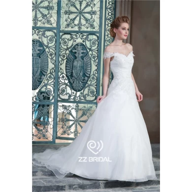 New arrival off shoulder sweetheart neckline lace appliqued ruffled wedding dress manufacturer