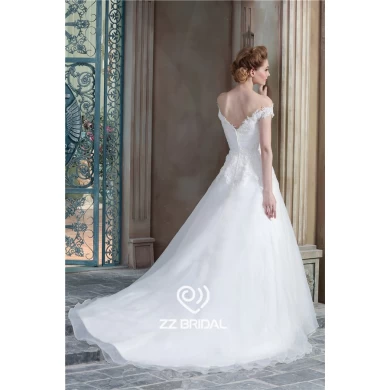 New arrival off shoulder sweetheart neckline lace appliqued ruffled wedding dress manufacturer