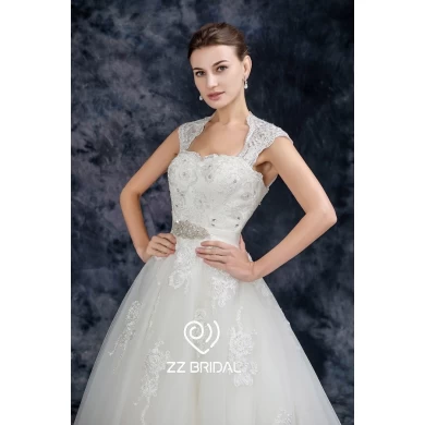 ZZ nupcial 2017 Halter cinta de renda aplicada frisado um vestido de noiva de linha