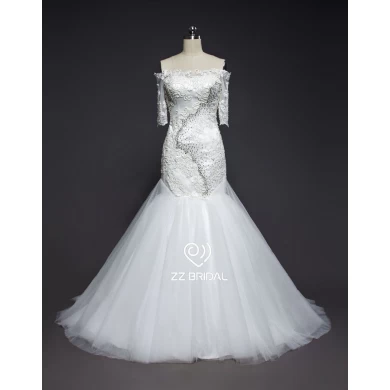 ZZ 新娘2017直领口花边 appliqued 和串珠婚纱礼服