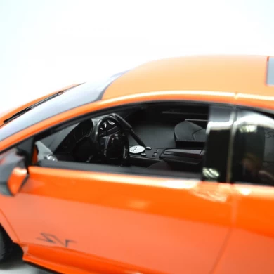01.10 4-Kanal volle Funktion RC Car Lizenzierte offizielle Genehmigung Lamborghini LP670