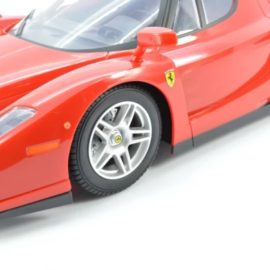 01:14 RC Ferrari Enzo Ferrari licence RC voiture